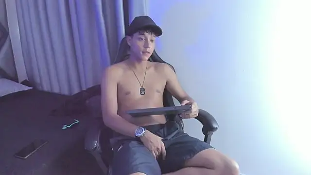 sebastiann 04 online show from July 23, 9:23 pm