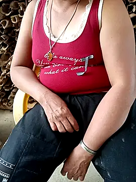 NyloveSquirt online show from July 4, 3:24 am