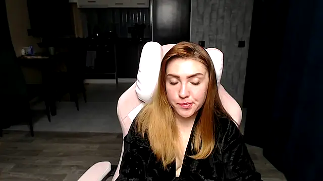 Reginasmilee online show from November 28, 4:26 am