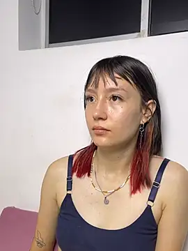 im lizzy17 online show from July 13, 8:59 am