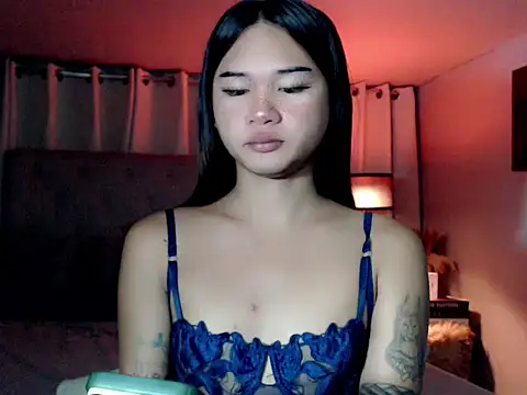 YourladyGeorgina69 online show from July 17, 10:02 pm