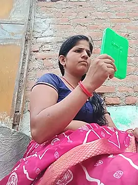 Joohi Chawla143 online show from July 20, 11:23 am