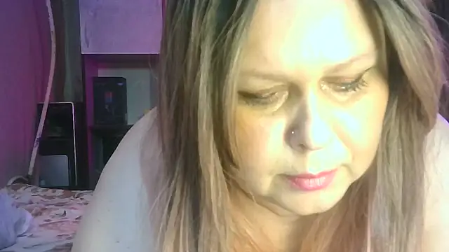 Roksolana5398 online show from July 28, 9:47 pm