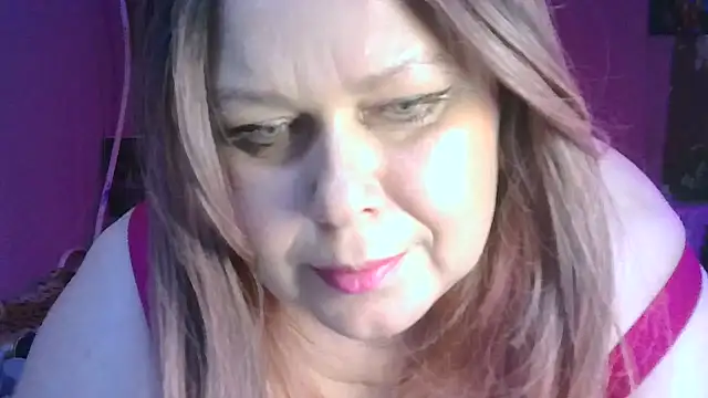 Roksolana5398 online show from July 24, 9:22 pm