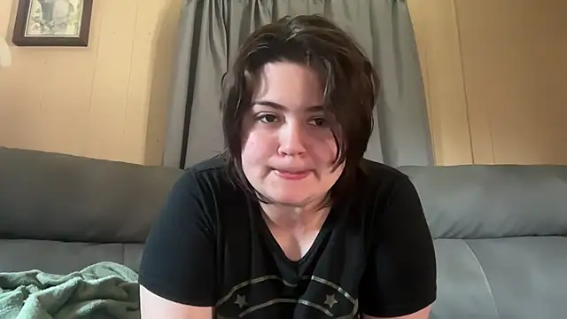 BugsAndDazey online show from July 29, 3:56 pm
