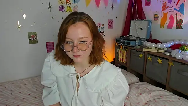 AnneBois online show from July 2, 12:11 pm