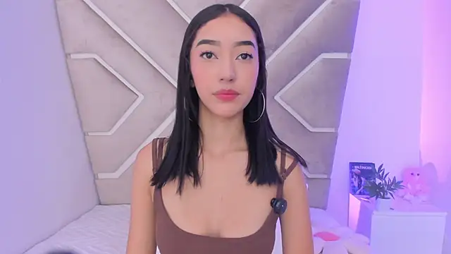 annelisee  online show from July 7, 11:29 pm