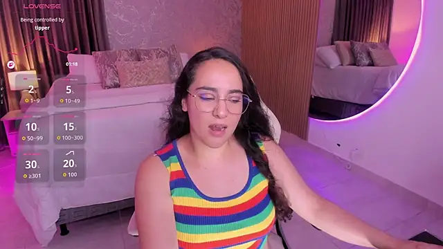 Viiolet rosee online show from July 18, 7:49 pm