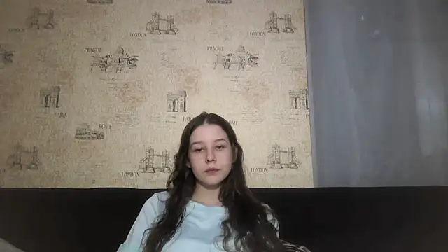ElinoreHuxman online show from July 25, 8:32 am