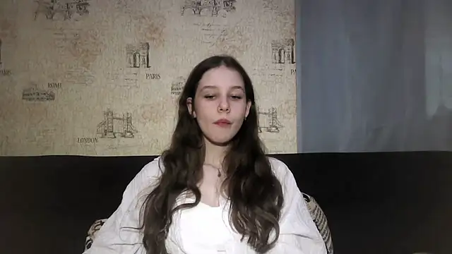 ElinoreHuxman online show from July 26, 12:02 pm