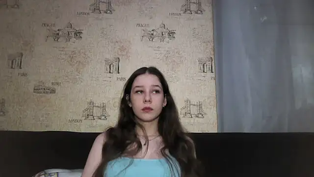 ElinoreHuxman online show from July 28, 7:17 am
