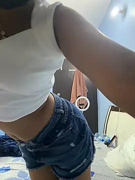 Muskan alveera18 online show from July 6, 3:58 pm