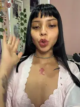 AlanaStormm online show from July 24, 1:20 pm