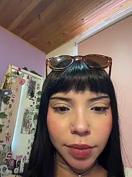AlanaStormm online show from July 23, 11:51 am