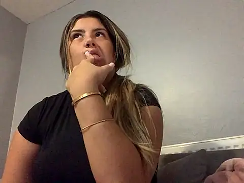 hiddensecretxx online show from July 15, 12:26 am