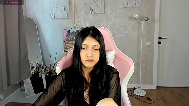 Emily Carteri online show from July 19, 1:19 am
