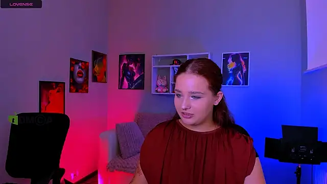 juliet roseee online show from July 17, 9:13 am