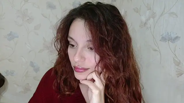 Mia Luiza online show from July 30, 8:10 pm