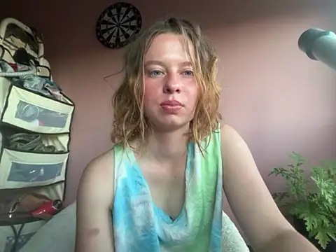 BettyFlirty online show from July 28, 6:20 pm