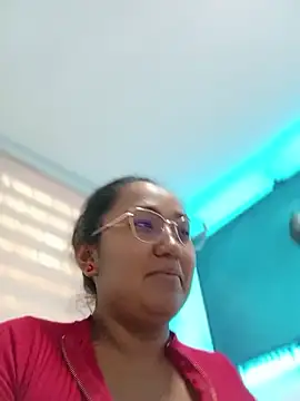chells  online show from July 11, 3:01 pm