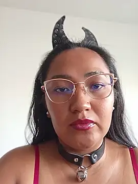 chells  online show from July 10, 1:33 pm