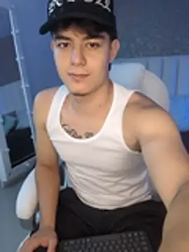 MaxCruz  online show from July 23, 9:23 pm