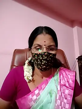 tamil peenqueen online show from July 11, 5:24 pm