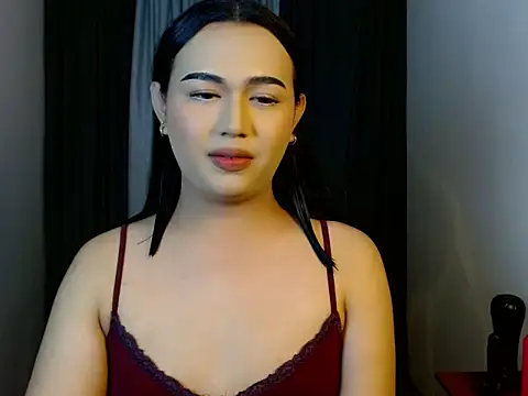 HugecockCarolineXXX online show from July 25, 9:49 am