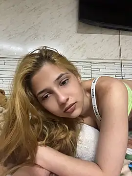 amandablonde49 online show from July 26, 3:25 am