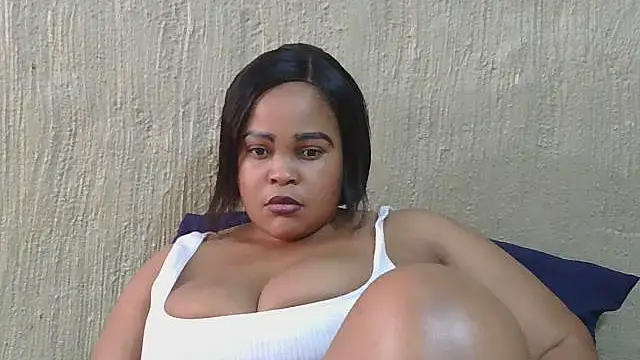 JuicyHoneyXO online show from July 28, 2:24 pm