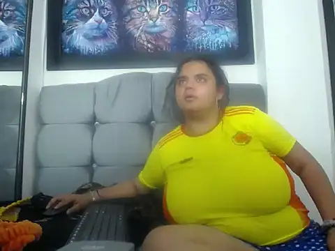BBW Sharol online show from July 28, 6:20 pm