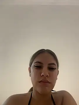Snapshot of MiluRossee1 chatting on July 24, 8:12 am MiluRossee1 online show from July 24, 8:12 am