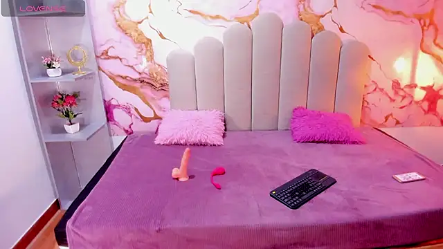 SweettDreamm online show from July 23, 1:08 pm
