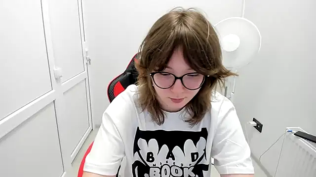 HachiYume online show from July 29, 1:00 pm