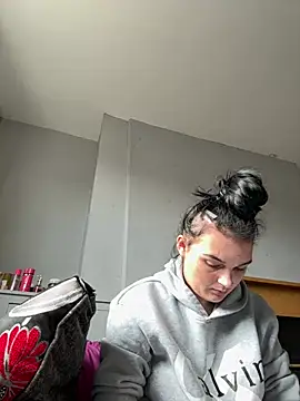 sweetpippa  online show from July 22, 1:45 pm