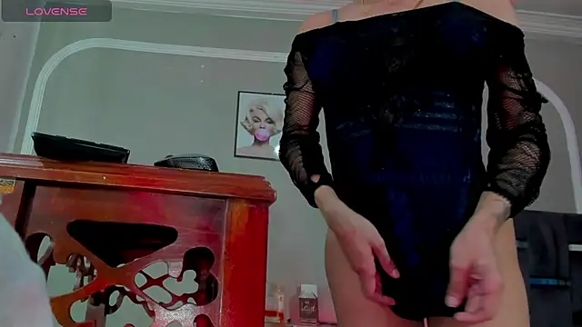 princess tifanny online show from July 17, 4:06 am