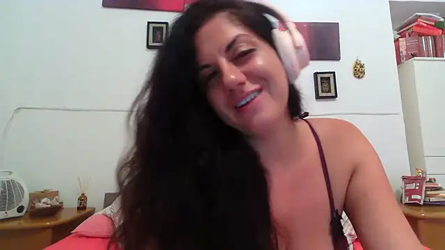 EmilySweetRed online show from July 28, 7:39 pm