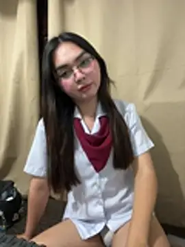 EtherealRae online show from July 6, 3:36 pm