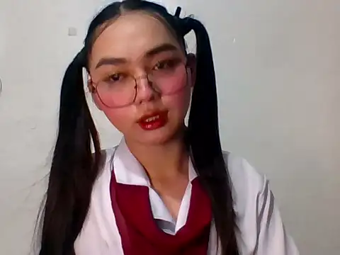 EtherealRae online show from July 17, 6:55 pm
