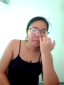 Horny gelyn online show from July 18, 3:43 am
