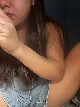 ly-laxxx online show from July 15, 2:55 pm