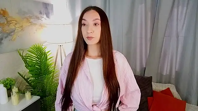 JinnyMenzella online show from July 13, 3:18 am