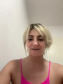I amKatarina online show from July 12, 5:36 pm