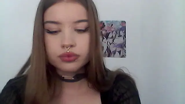 MollyHotTeen online show from July 19, 6:32 pm