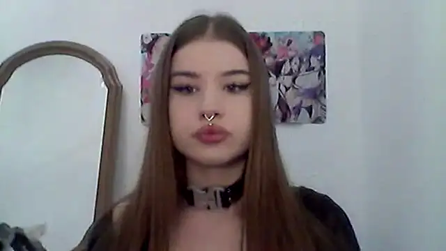 MollyHotTeen online show from July 27, 6:16 pm