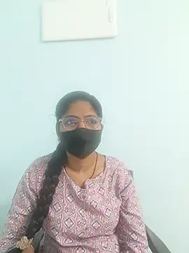sameera-bb26 online show from July 31, 9:43 am