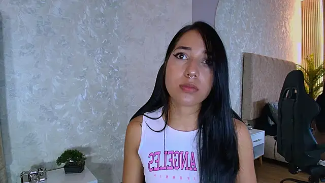 Lia-Turner online show from July 26, 5:53 pm