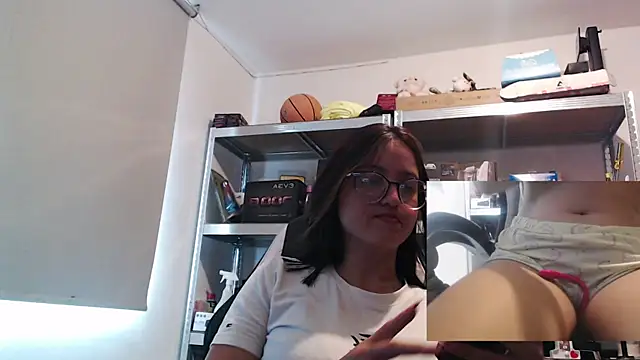 Luna sweetie  online show from July 21, 1:34 pm