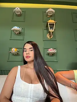 BellaLeclair  online show from July 22, 8:43 pm