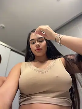 BellaLeclair  online show from July 18, 6:54 pm